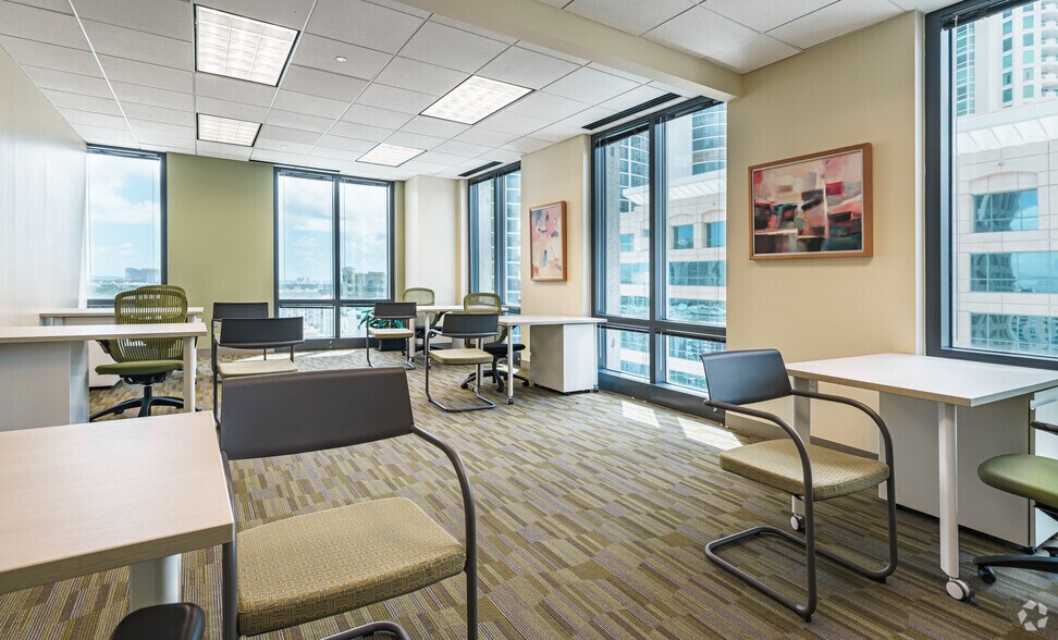 More Photos Of 401 E las olas Blvd, Fort Lauderdale Office For Lease