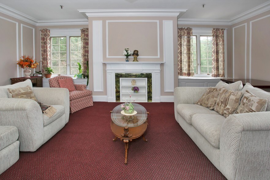 More Photos Of 150 Sister Servants Ln, Sloatsburg Lodge Meeting Hall For Sale