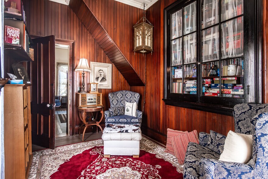 More Photos Of 236 SE Stephens St, Roseburg Hospitality For Sale