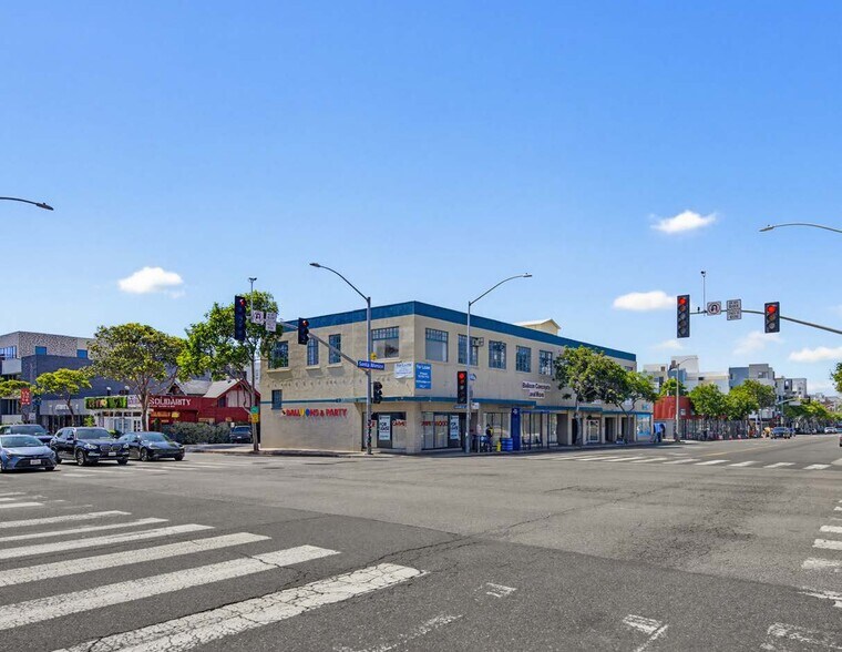 Primary Photo Of 718-734 Santa Monica Blvd, Santa Monica Storefront Retail Office For Lease