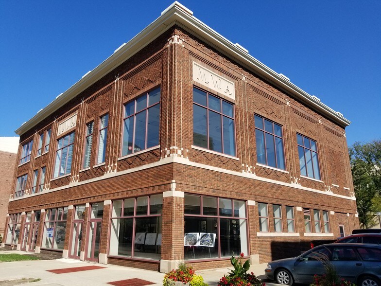 More Photos Of 324 E New York St, Indianapolis Office For Lease