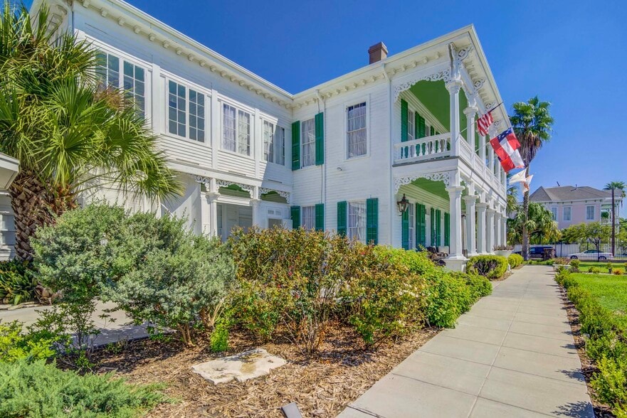 More Photos Of 1502 Market St, Galveston Hospitality For Sale