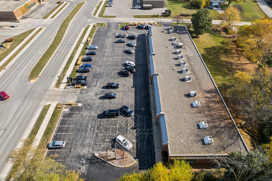 More Photos Of 12605-12665 W North Ave, Brookfield Unknown For Lease