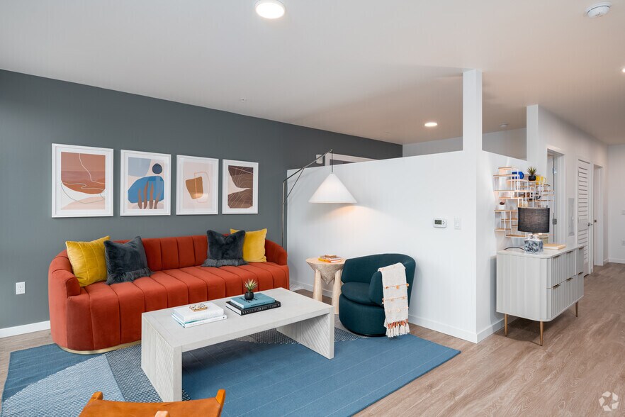 More Photos Of 2309 S Jackson St, Seattle Apartments For Lease