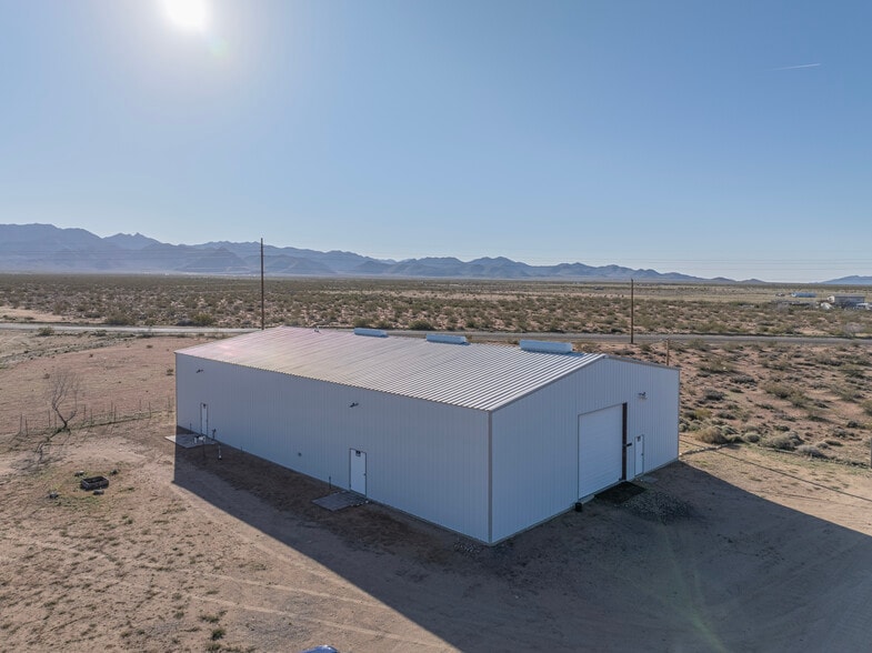 Primary Photo Of 14690 Cattle Dr, Dolan Springs Industrial For Sale