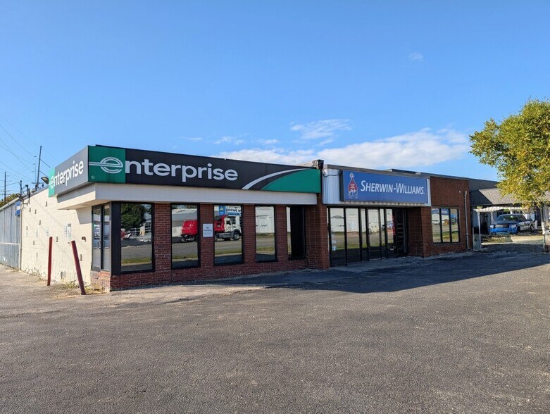 Primary Photo Of 355-357 W Dickman Rd, Battle Creek Freestanding For Lease