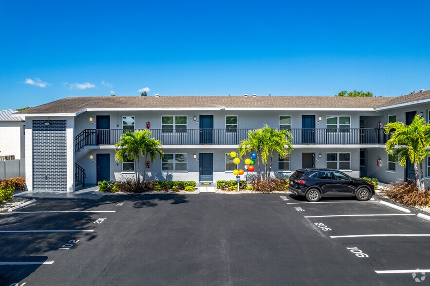More Photos Of 785 N Osprey Ave, Sarasota Apartments For Sale