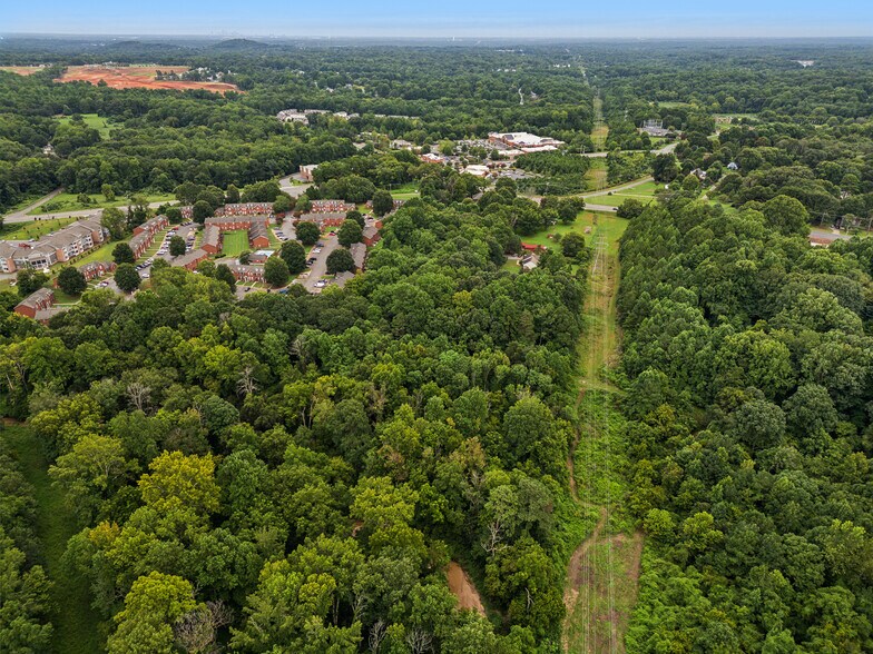 More Photos Of 1820 Hoffman Rd, Gastonia General Retail For Sale