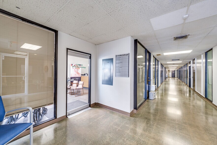 More Photos Of 4118 McCullough Ave, San Antonio Medical For Lease