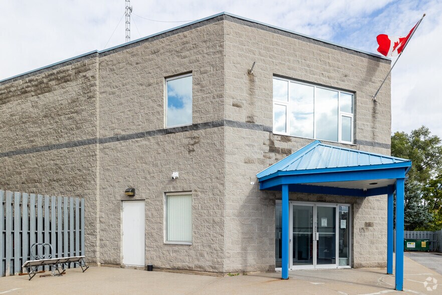 Primary Photo Of 867 St. Laurent Blvd, Ottawa Office For Sale
