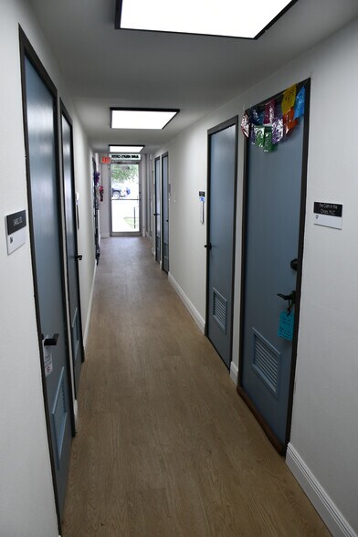 More Photos Of 5154-5170 Broadway St, San Antonio Unknown For Lease