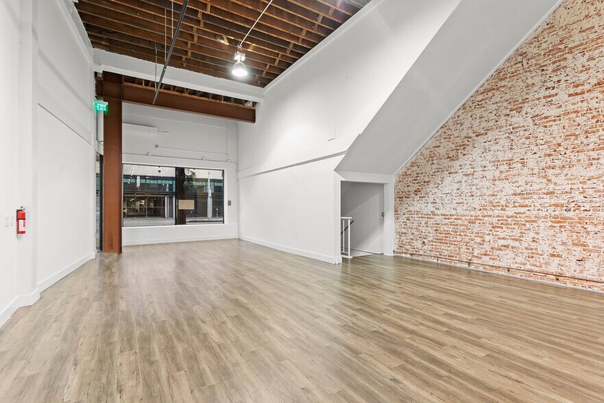 More Photos Of 901-907 S Hill St, Los Angeles Storefront For Lease