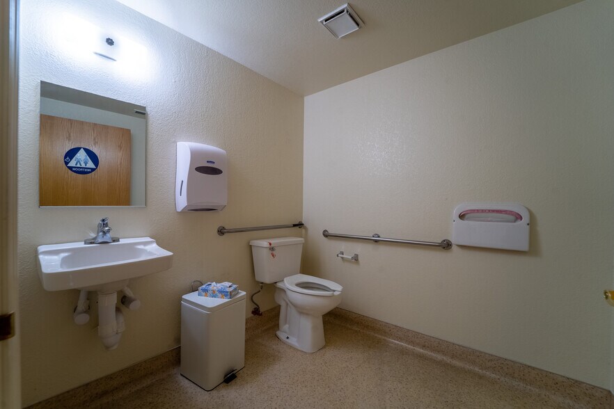 More Photos Of 1215 Plumas St, Yuba City Medical For Sale