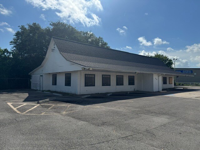 Primary Photo Of 4320 Gulf Fwy, La Marque Office For Lease