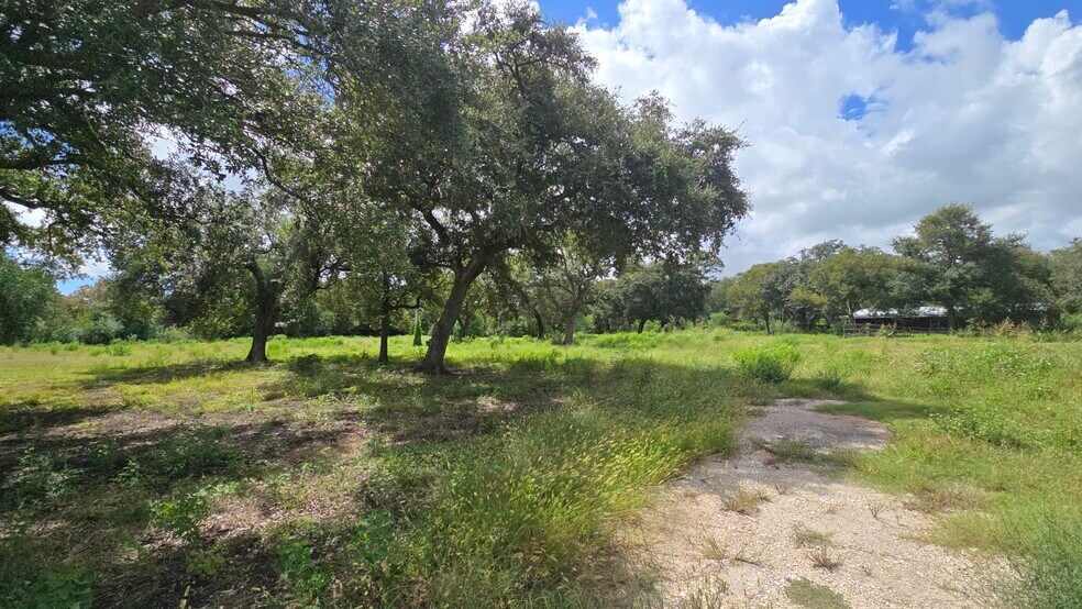 More Photos Of 3315 Fm 523 Rd, Oyster Creek Shelter For Sale