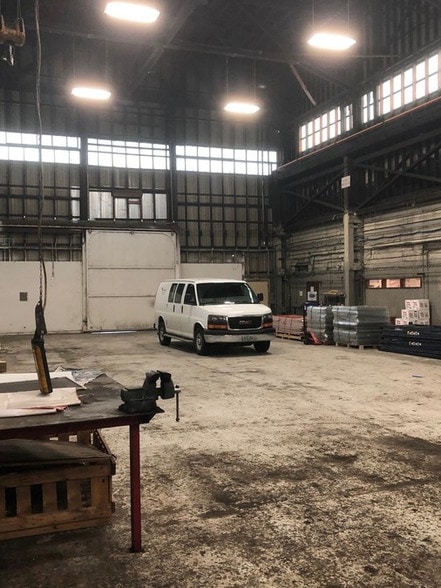 More Photos Of 9002 N Sever Ct, Portland Warehouse For Lease