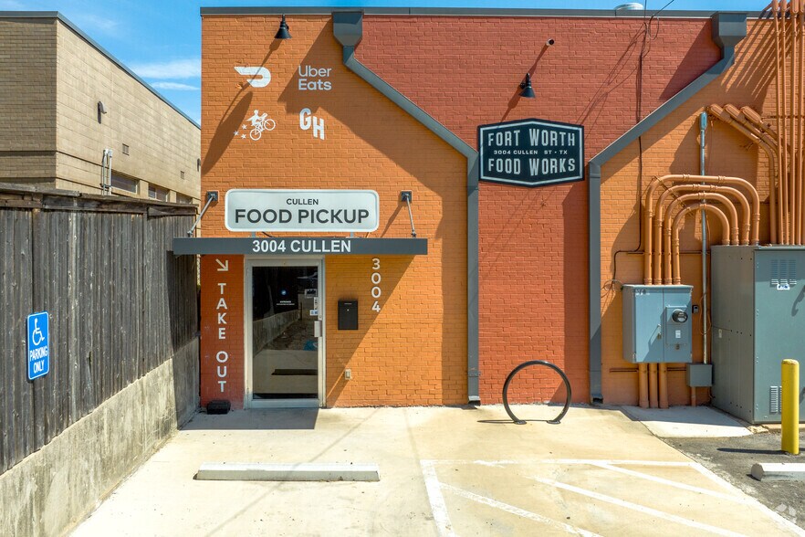 More Photos Of 3004-3008 Cullen St, Fort Worth Distribution For Lease