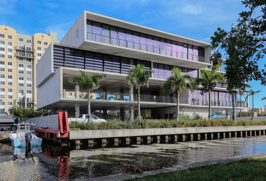 Primary Photo Of 528 NW 7th Ave, Miami Office For Sale