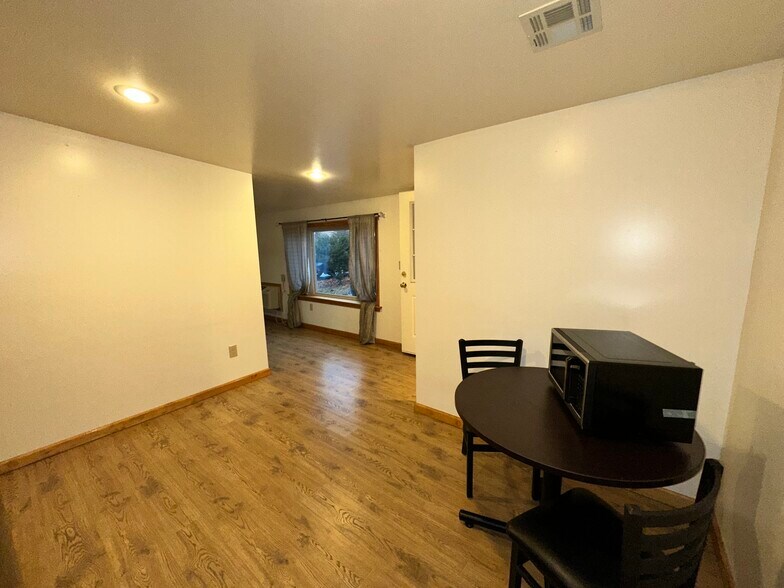 More Photos Of 9097 Allentown Blvd, Grantville Apartments For Sale