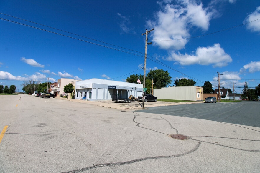 More Photos Of 135 E Front St, Claremont Specialty For Sale