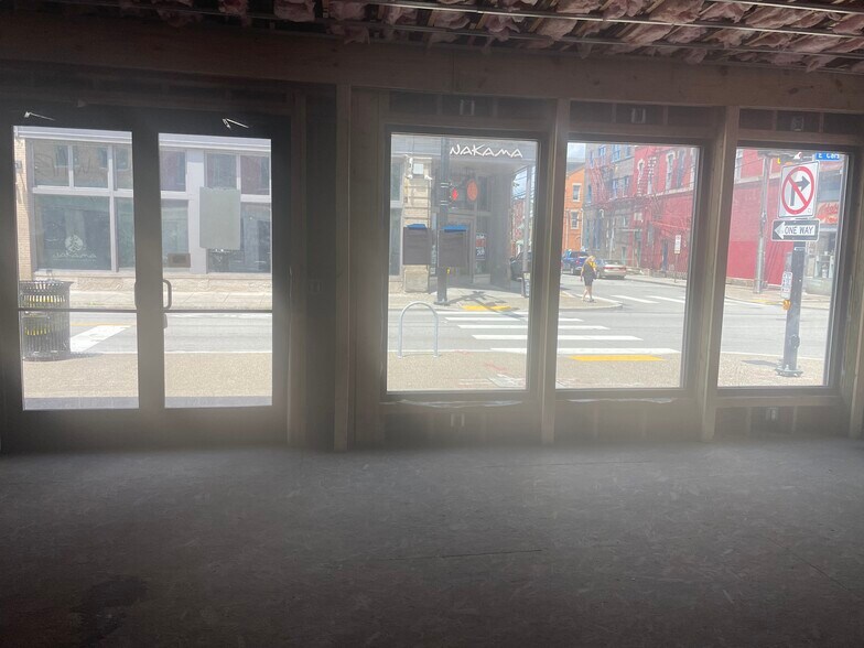 More Photos Of 1610 E Carson St, Pittsburgh Storefront Retail Office For Lease