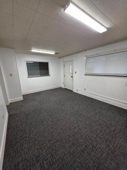 More Photos Of 706 Wilkins St, Smithfield Medical For Lease