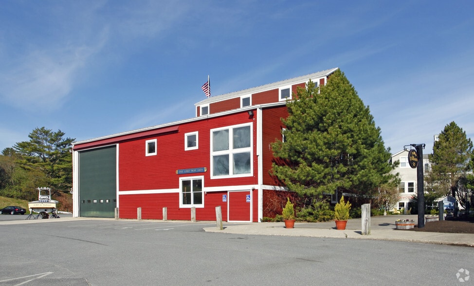 More Photos Of 106 Lafayette St, Yarmouth Office For Lease