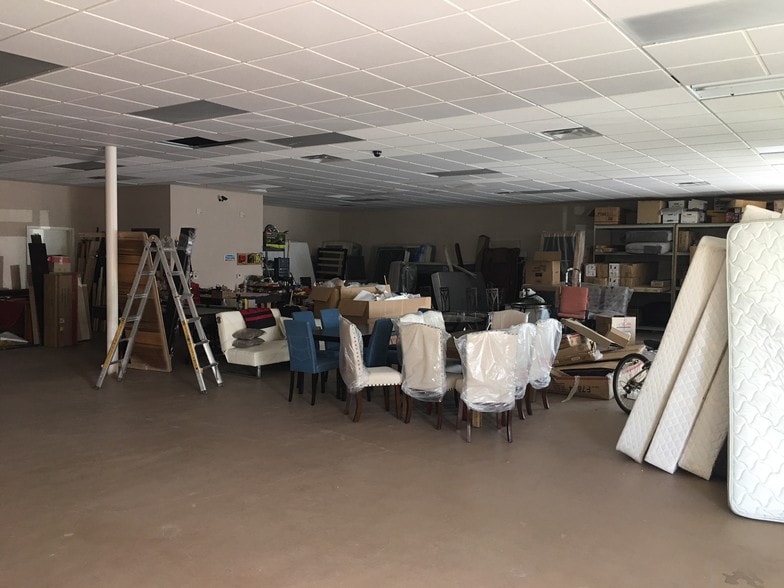 More Photos Of 1820-1830 S Rainbow Blvd, Las Vegas Unknown For Lease