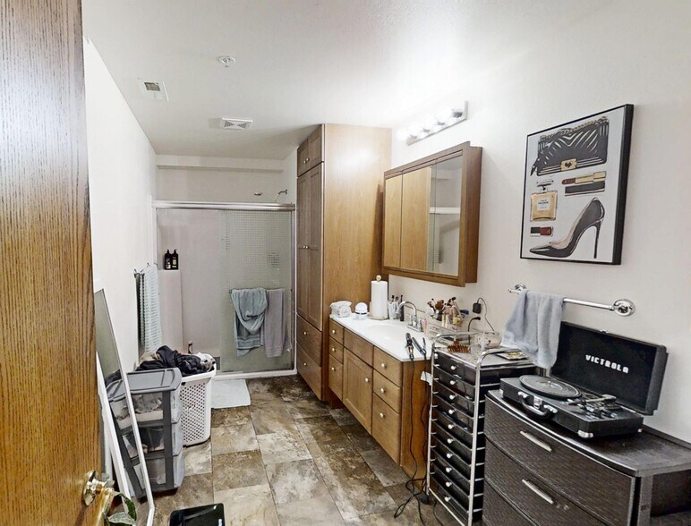 More Photos Of 503 Halladay St, Hays Apartments For Sale