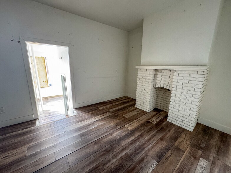 More Photos Of 1220-1222 Parsons Ave, Columbus Storefront Retail Residential For Sale