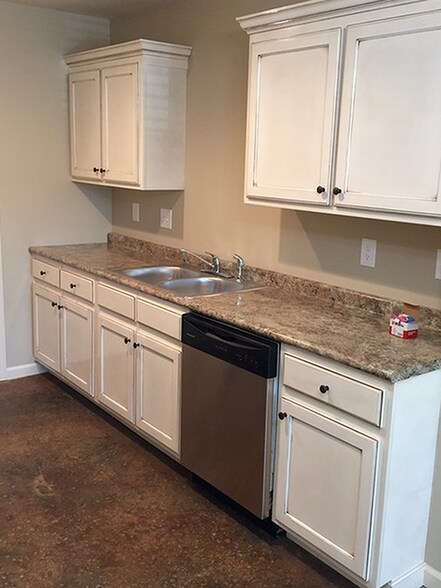 More Photos Of 3515 Harrison St, Batesville Apartments For Sale
