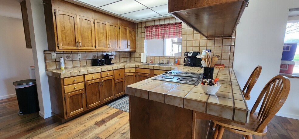 More Photos Of Fish Lake Valley, Dyer Land For Sale