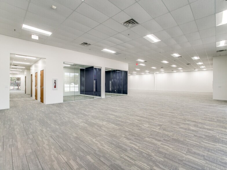 More Photos Of 1322 Crestside Dr, Coppell Office For Lease