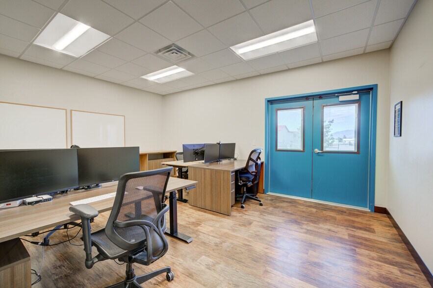 More Photos Of 351 Evergreen Dr, Bozeman Office For Sale