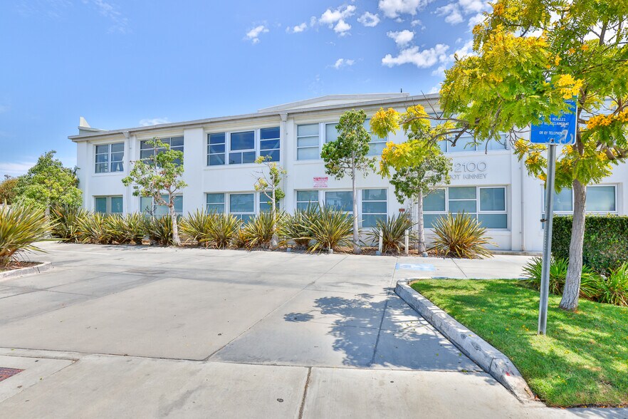 More Photos Of 2100 Abbot Kinney Blvd, Venice Office For Lease
