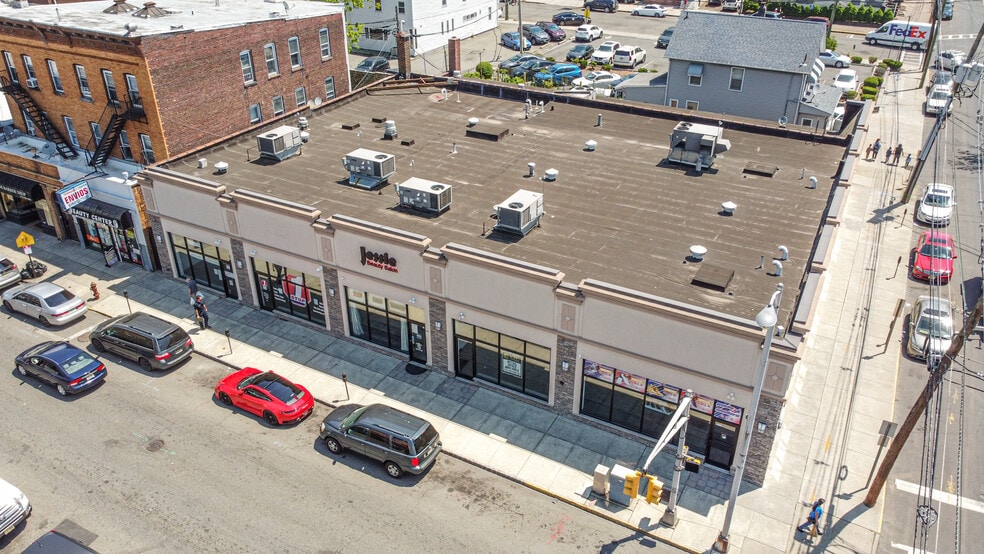 More Photos Of 252 Madison Ave, Perth Amboy Storefront For Lease