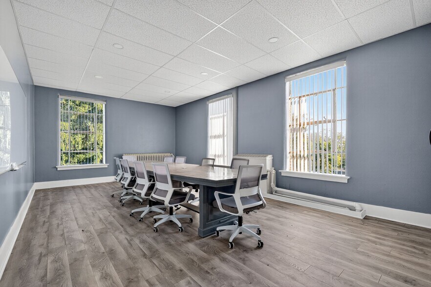 More Photos Of 1918 Mechanicsburg Rd, Springfield Rehabilitation Center For Sale