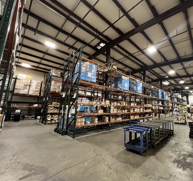 More Photos Of 1150 N Iroquois Ave, Tulsa Manufacturing For Lease