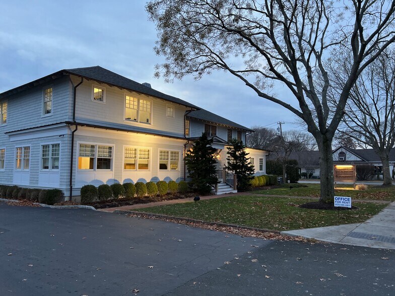 Primary Photo Of 201 Montauk Hwy, Westhampton Beach Office For Lease