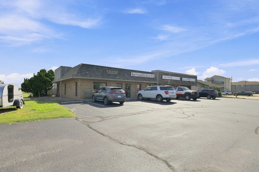 More Photos Of 2705 N Croatan Hwy, Kill Devil Hills Freestanding For Sale
