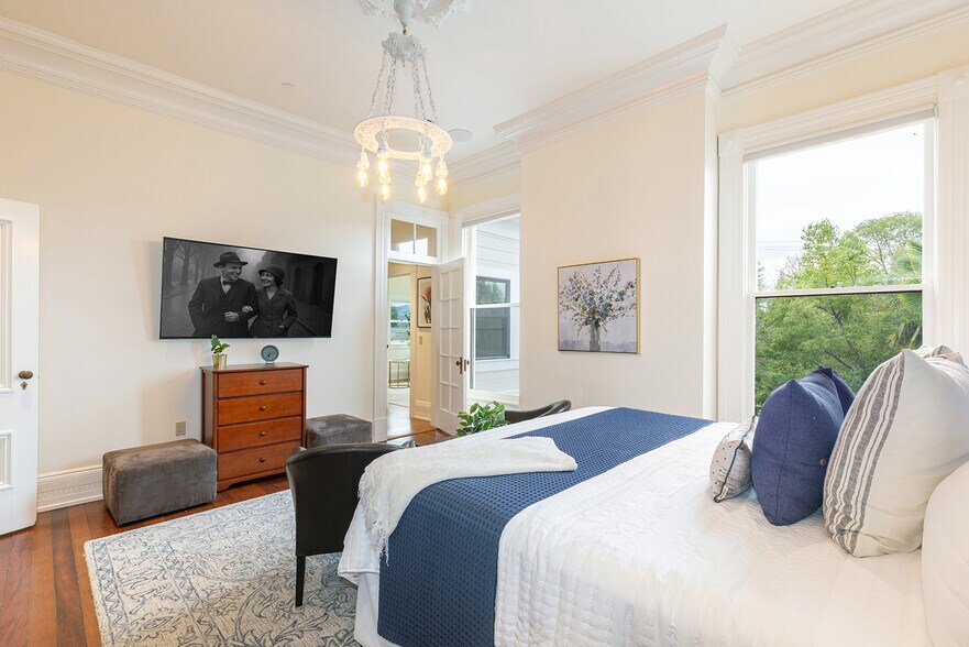 More Photos Of 423 Seminary St, Napa Specialty For Sale