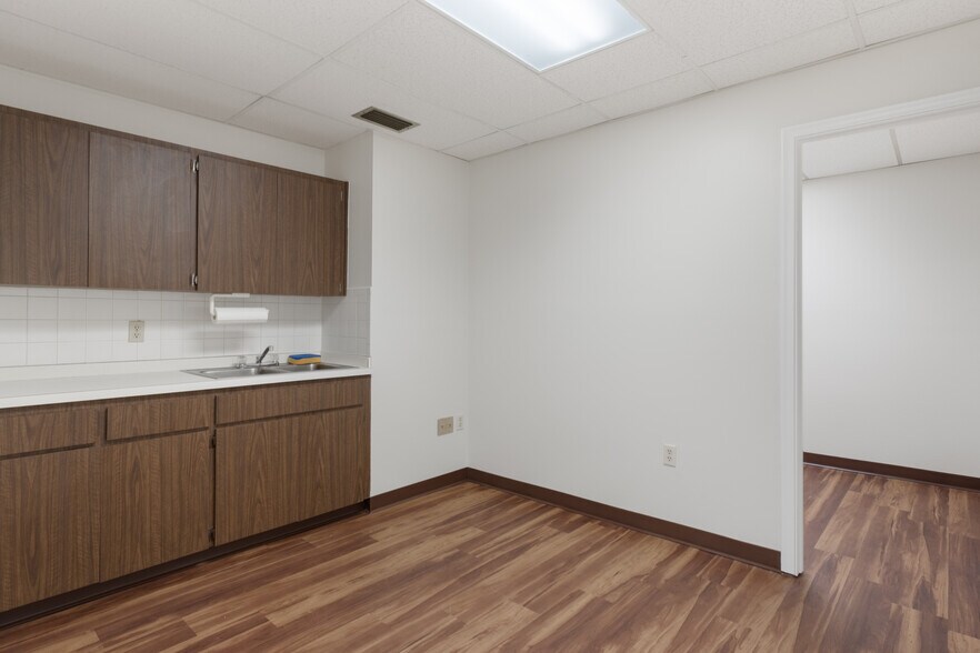 More Photos Of 9030 W Fort Island Trl, Crystal River Medical For Sale