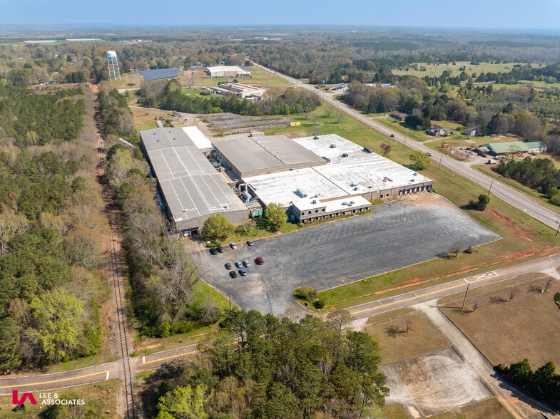 More Photos Of 100 McIntosh Pky, Thomaston Manufacturing For Lease