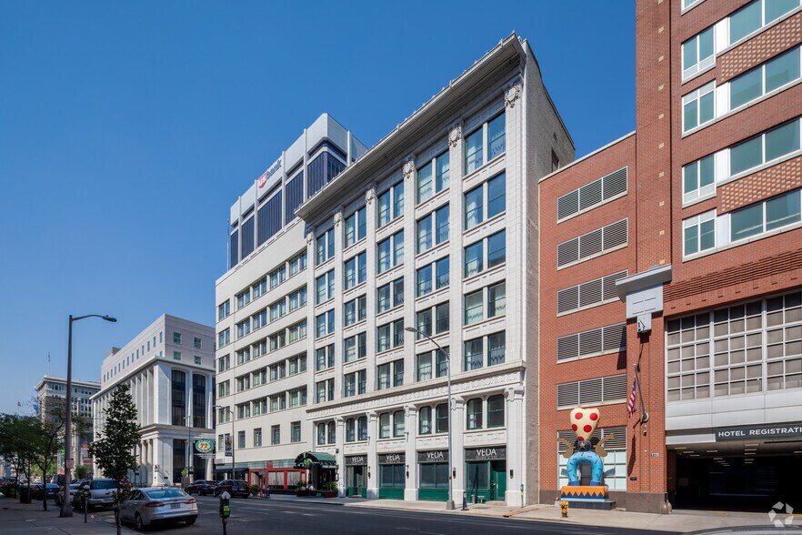 More Photos Of 1717 Champa St, Denver Hotel For Lease