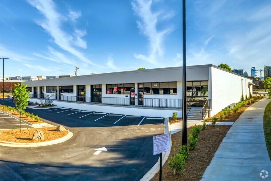 More Photos Of 2202-2210 Hawkins St, Charlotte Storefront Retail Office For Lease