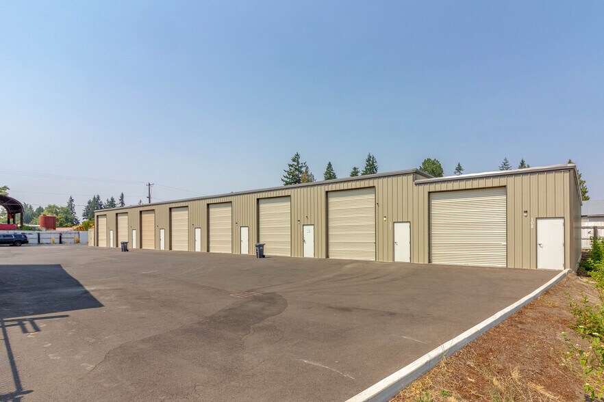 More Photos Of 1122 Candlewood Dr, Keizer Warehouse For Lease