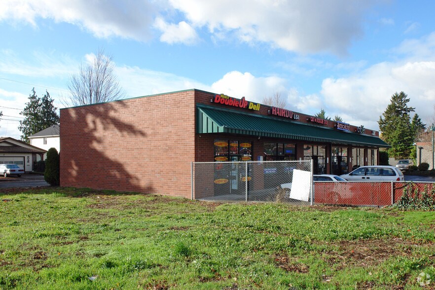 Primary Photo Of 8012-8028 SE Powell Blvd, Portland Unknown For Lease