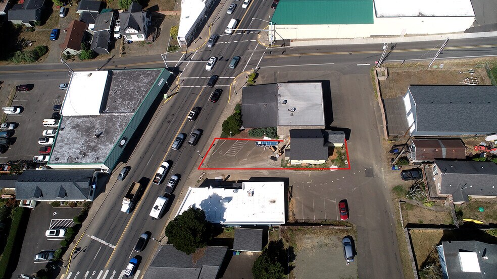 More Photos Of 1333 NE Keel Ave, Lincoln City Specialty For Sale