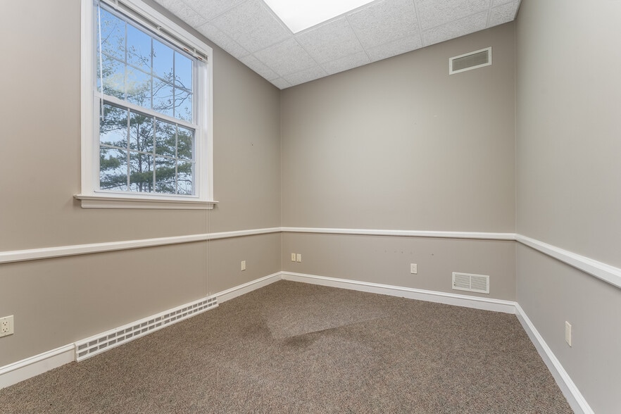 More Photos Of 16 Harrison St, Clinton Township Office Residential For Sale