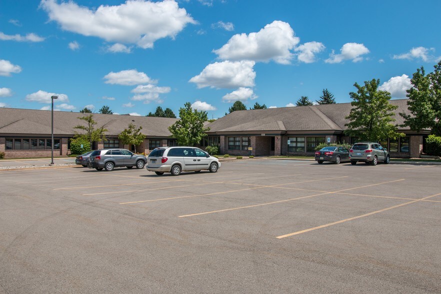 More Photos Of 839 Centennial Way, Lansing Office For Lease